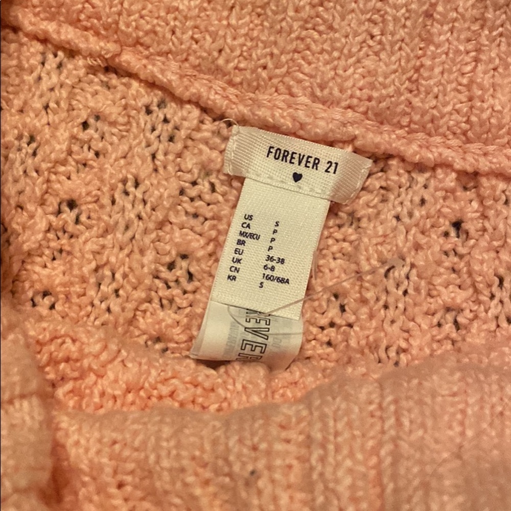 Size small pink knit shorts